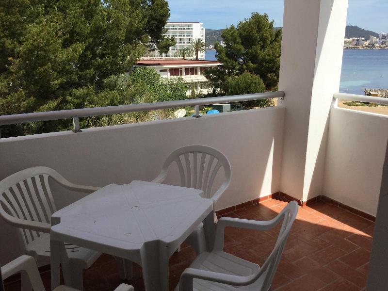 Apartamentos Alba Сан-Антонио-Абад Экстерьер фото