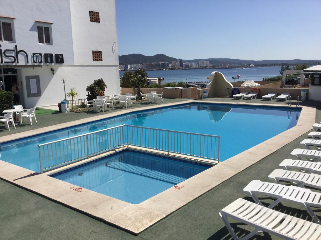Apartamentos Alba Сан-Антонио-Абад Экстерьер фото