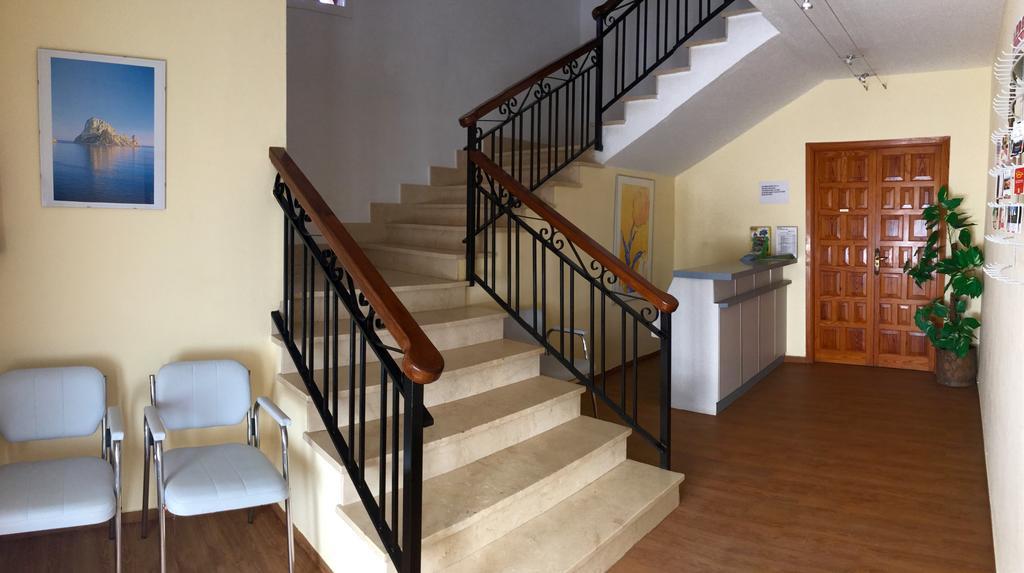 Apartamentos Alba Сан-Антонио-Абад Экстерьер фото